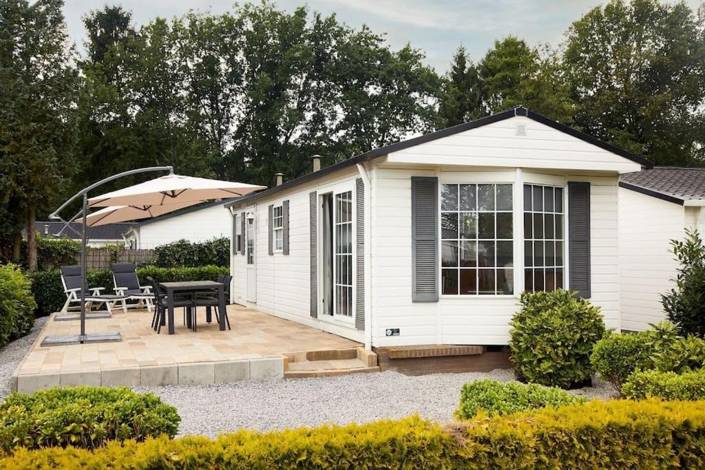 4 Persons Chalet Valkenbosch Situated In The Forested Area Oisterwijk Kültér fotó
